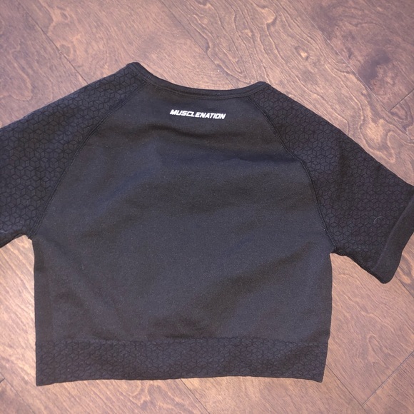 Musclenation seamless crop tshirt top - Picture 2 of 2